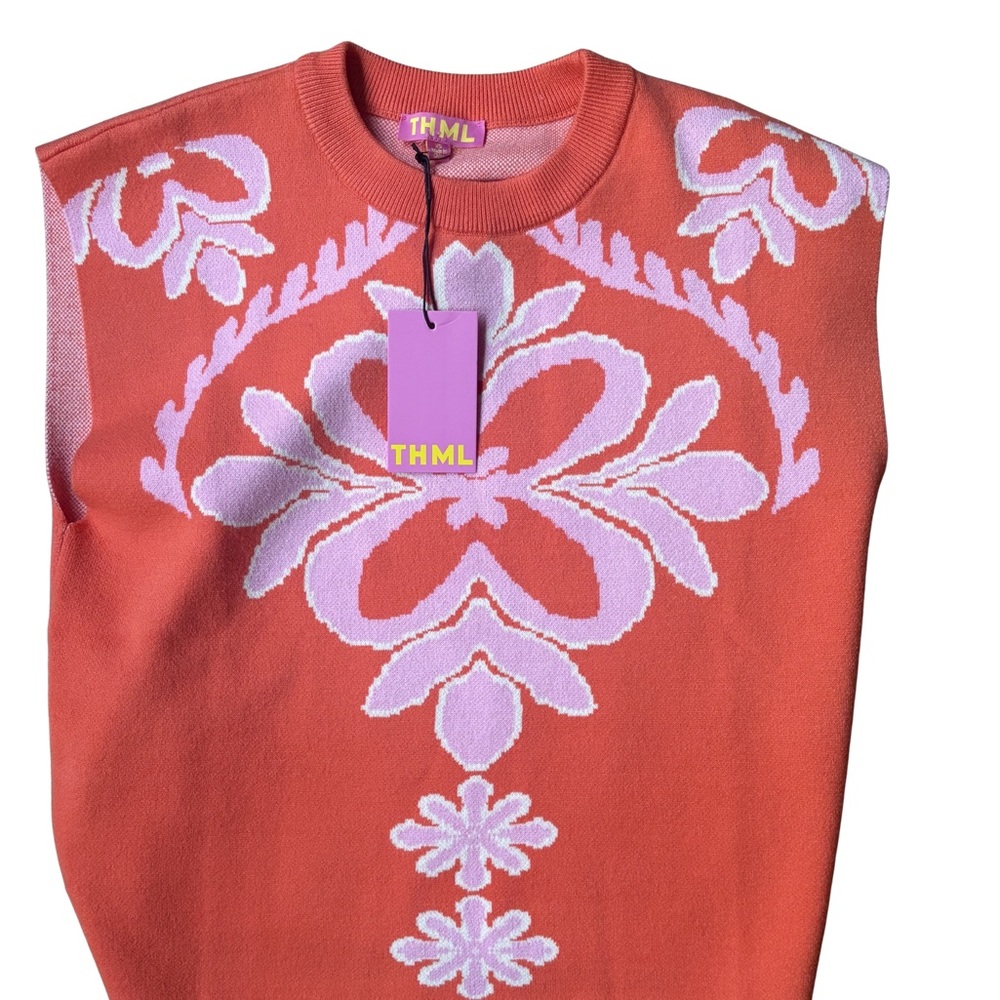 THML Beautiful Beginnings Sleeveless Sweater NWT Women’s Size XS - Picture 3 of 4